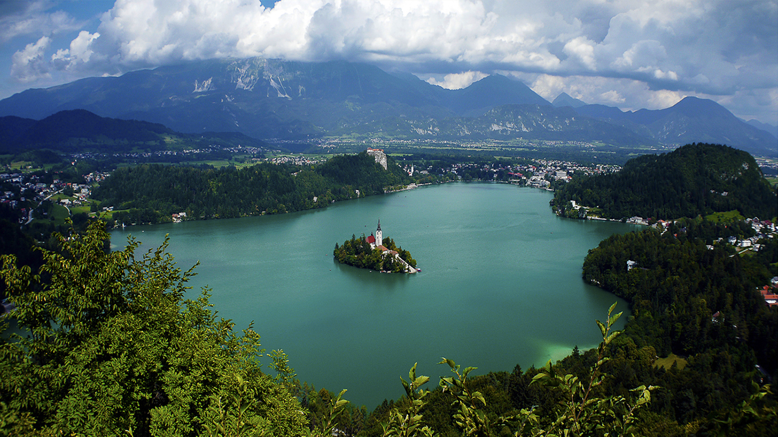 http://www.wallpapers13.com/wp-content/uploads/2015/12/Beautiful-landscape-Lake-Bled-Slovenia-Wallpaper-Hd.jpg