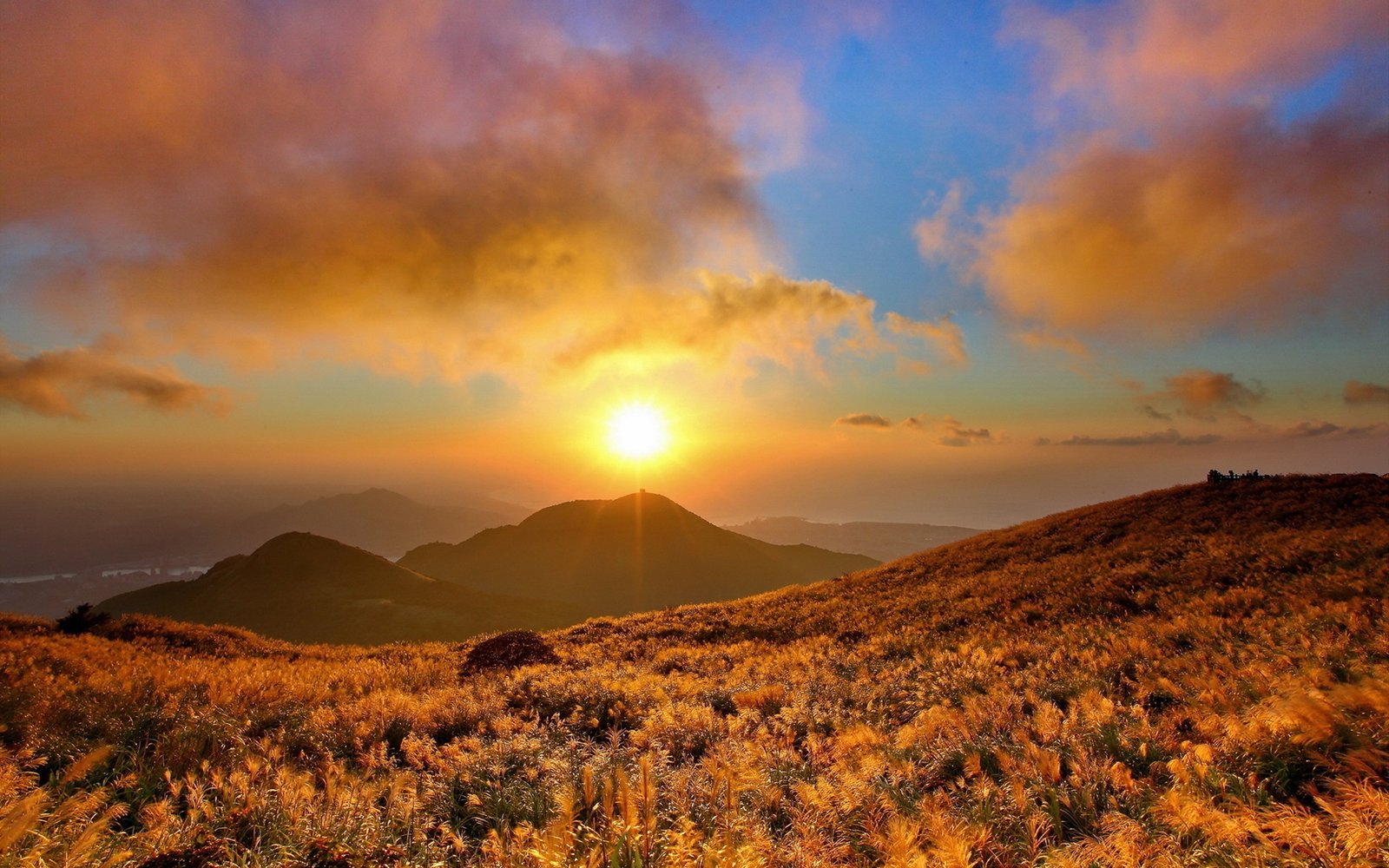 Nature Landscapes Sunset Sunrise Skies Sun Sunlight Clouds