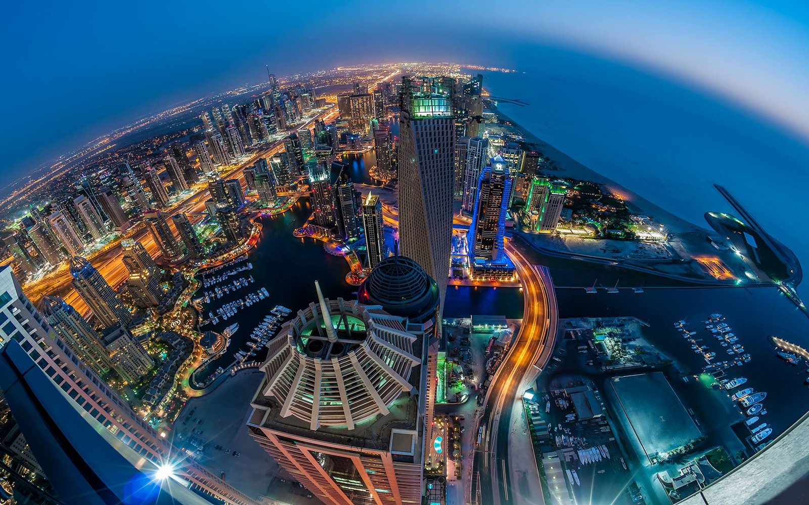 Dubai At Night View from the AirHD Wallpape3840×2400