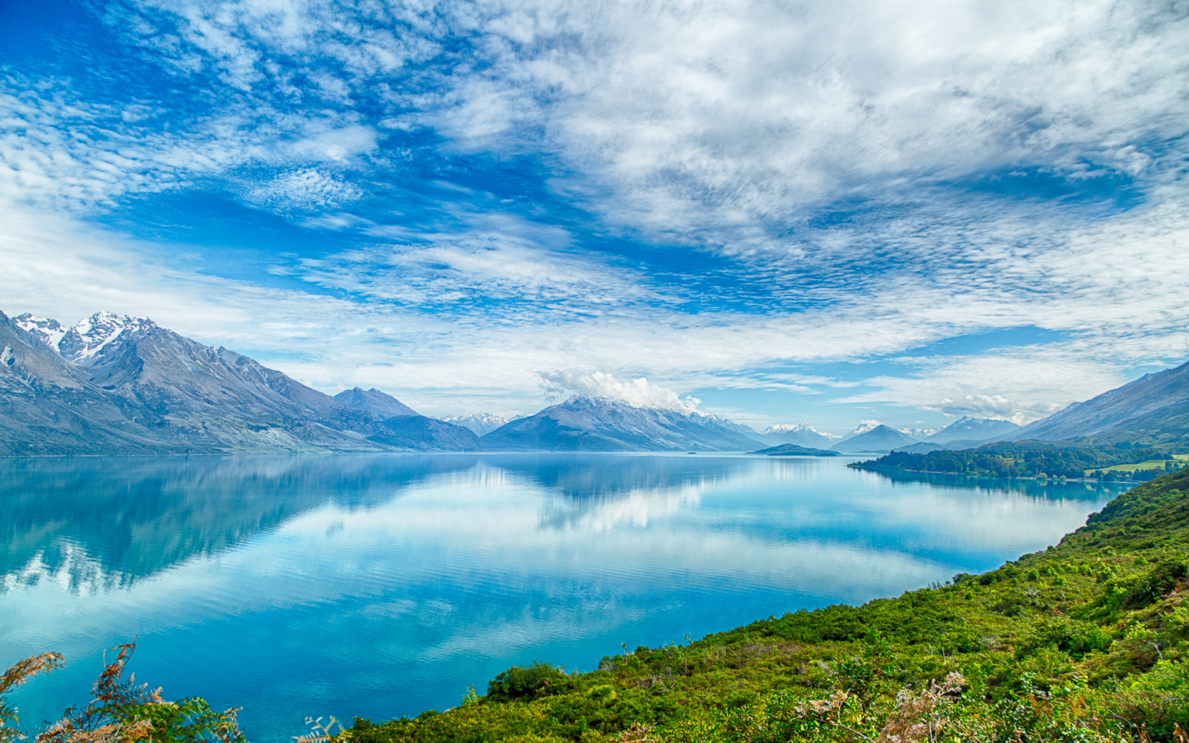 New Zealand Lake Pukaki Heavenly Blue Water, Blue Sky And