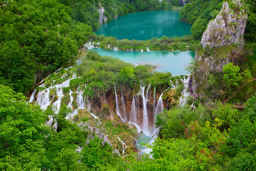 Croatia-Plitvice-lakes-national-park-Nature mountain forest landscape