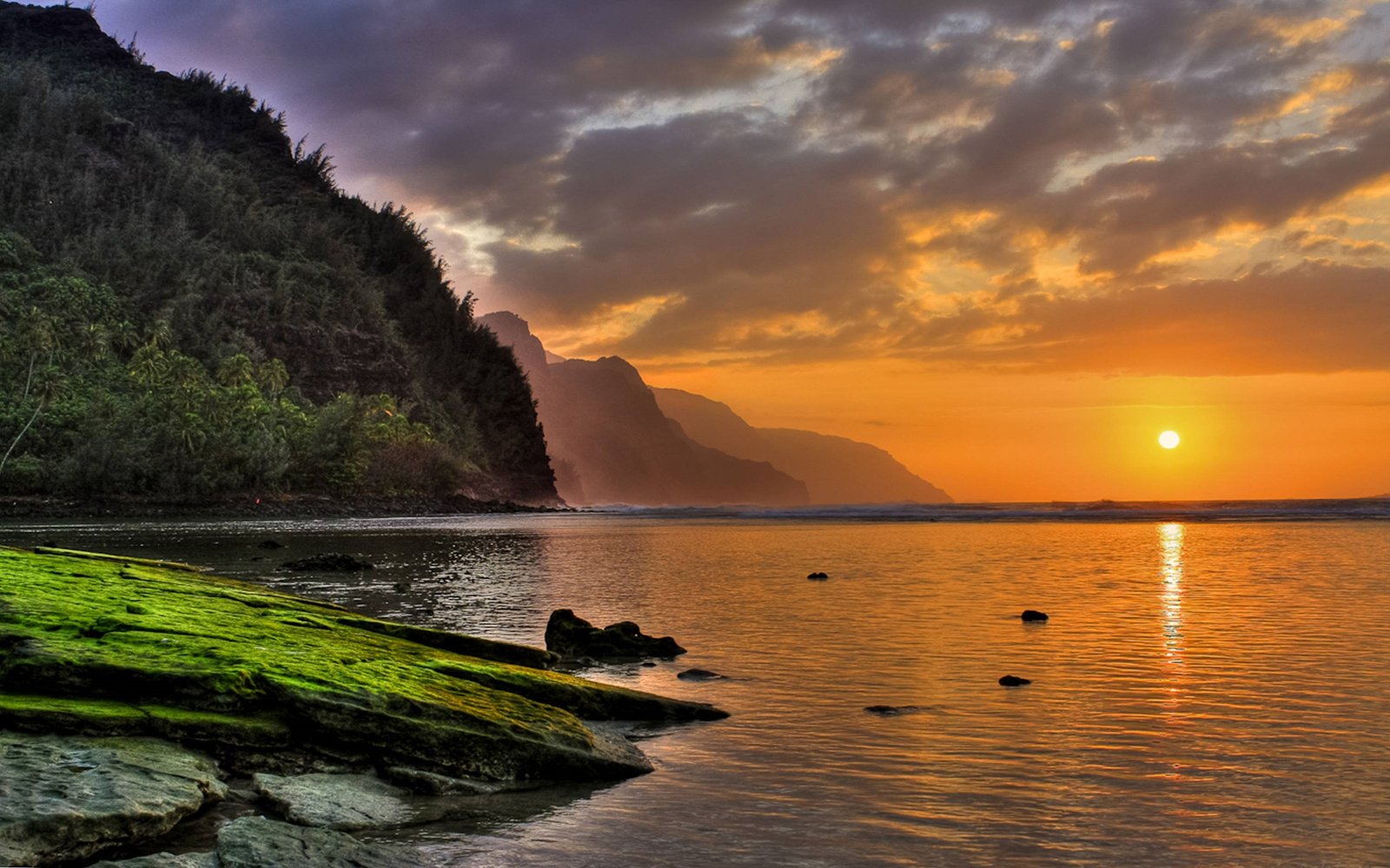 Glorious Sunset Over Kee Beach North Shore Kauai Hawaii Desktop