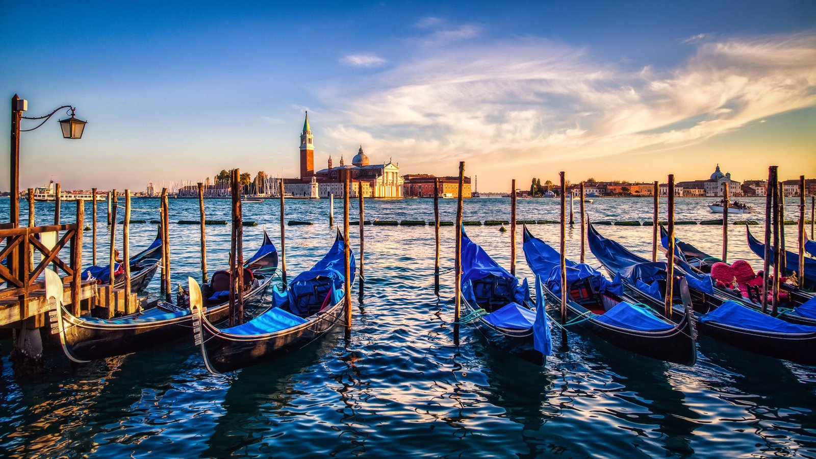 Gondolas Sunset Venice Ultra Hd Wallpaper : Wallpapers13.com