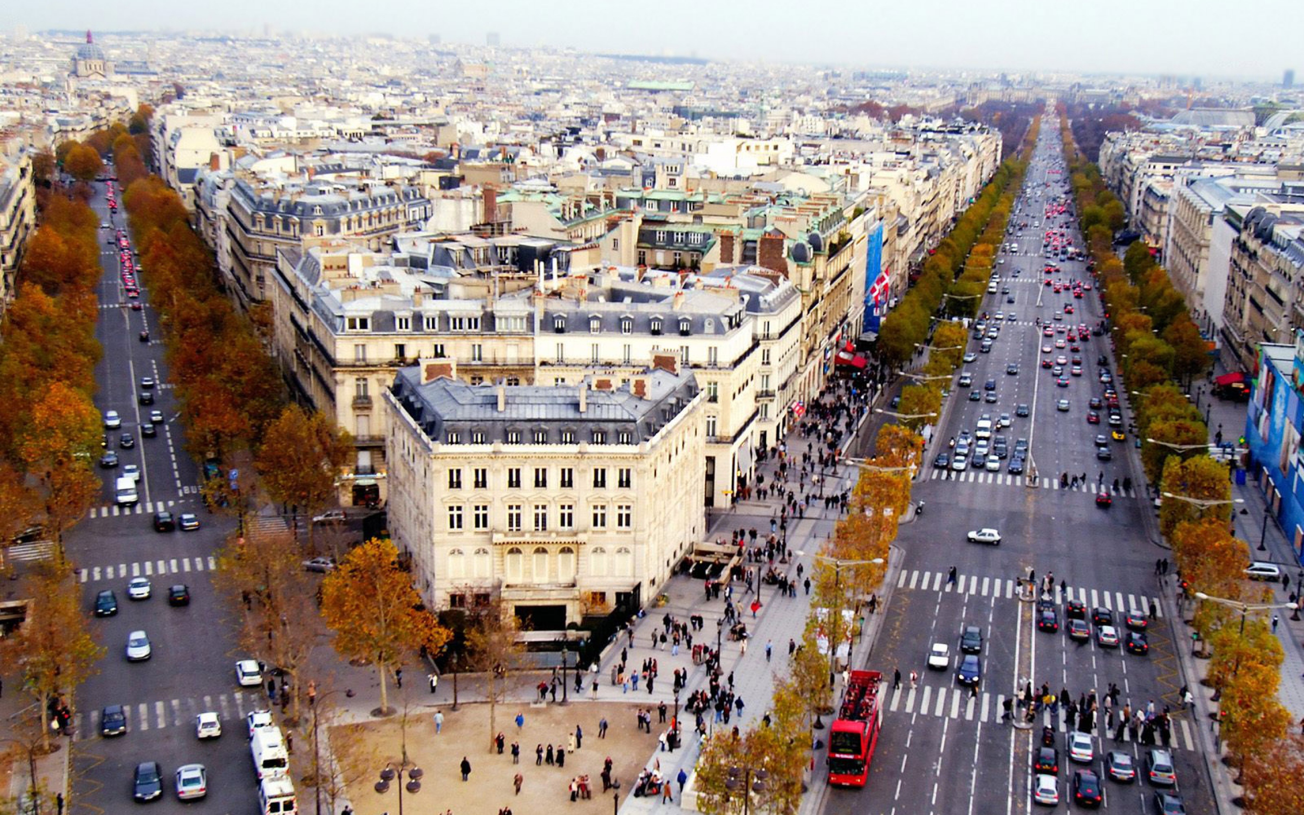 Известные улицы стран. Франция Париж Елисейские поля. Улица Елисейские поля в Париже. Елисейские полка в Париже. Елисейские поля (Champs-Elysees).
