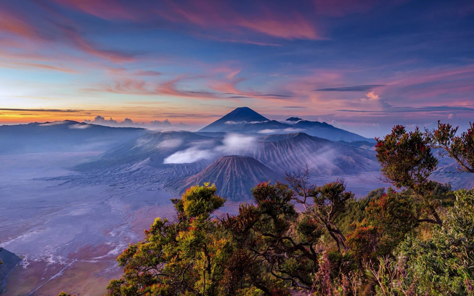 Landscape Sunrise Indonesia Stratovolcano Java  Mount Bromo 