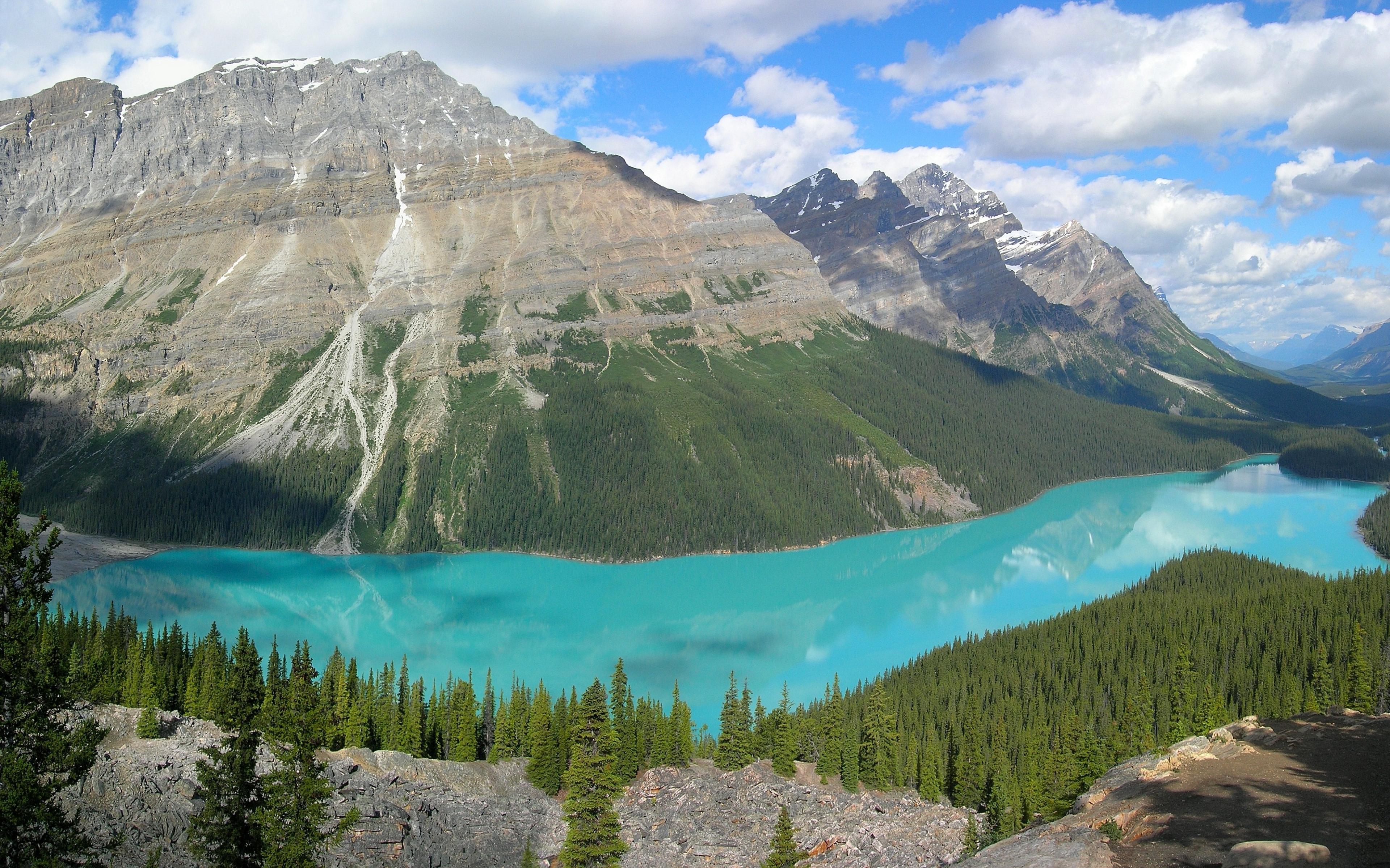 Peyto Lake, A Glacier Fed Lake Located In Banff National Park In The