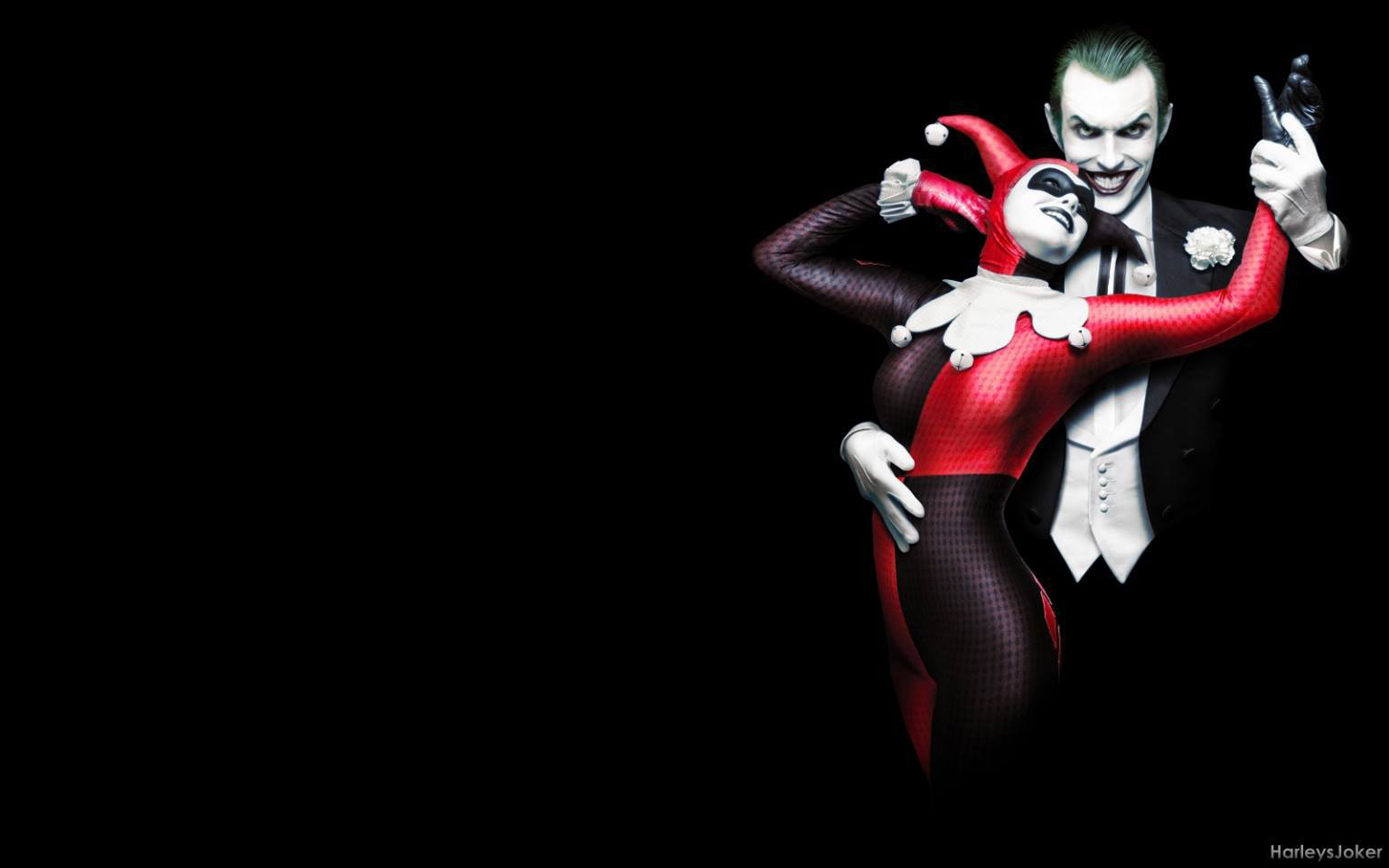 Joker And Harley Cosplay Of Alex Ross S Game With The Devil Hd Desktop Backgrounds Free Download Wallpapers13 Com Joker, joker (2019 movie), joaquin phoenix. devil hd desktop backgrounds free