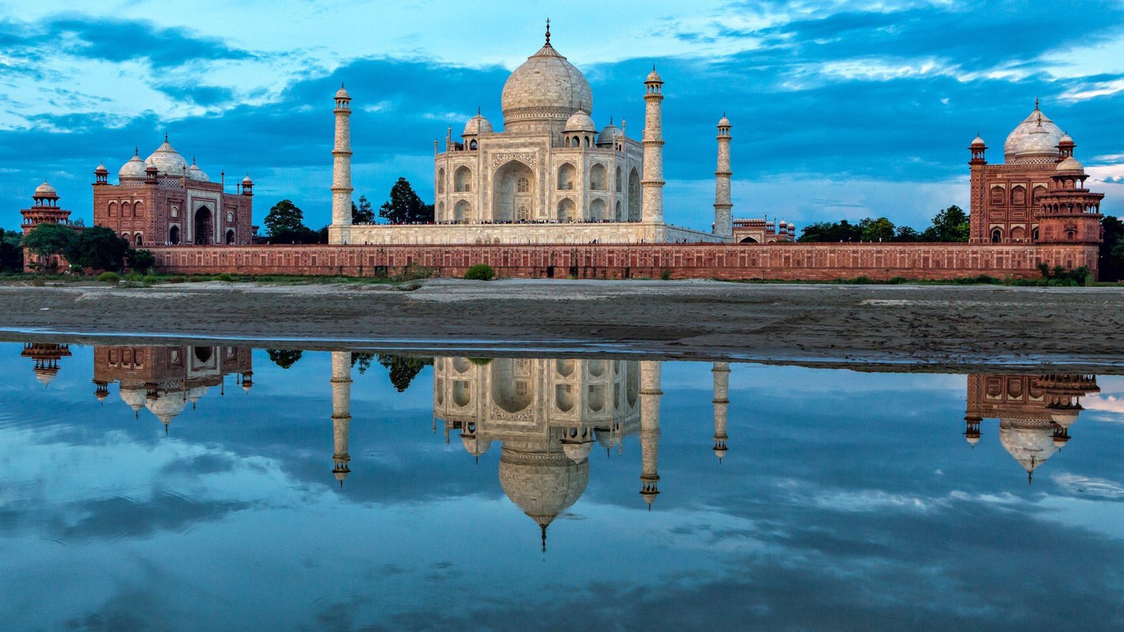 Taj Mahal Mausoleum On The South Bank Of The Yamuna River In The Indian