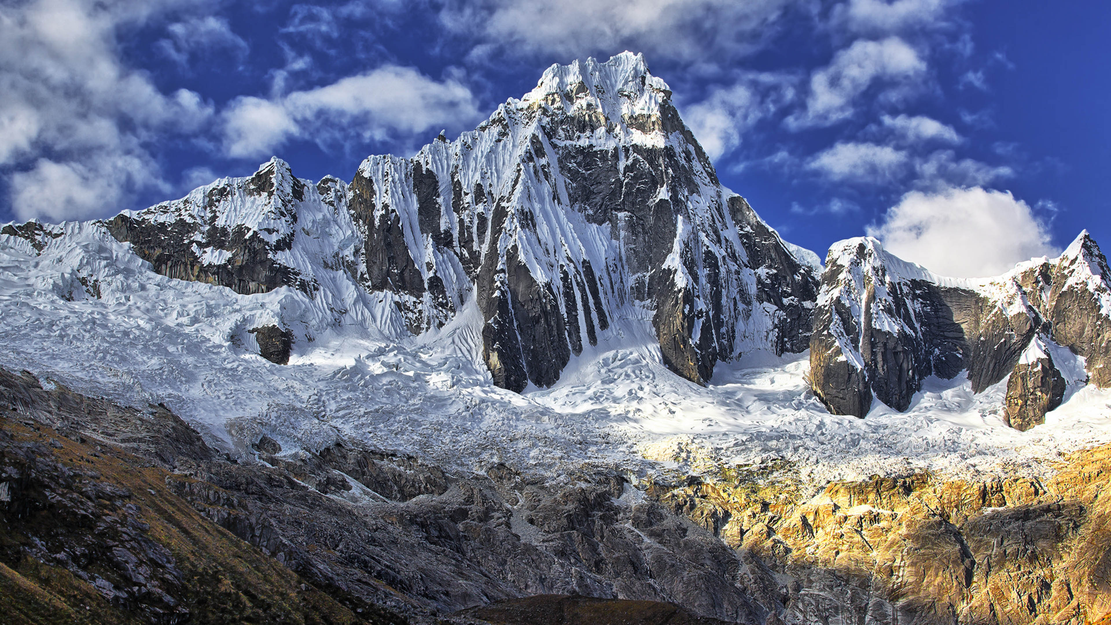 Taulliraju Mountain In Cordillera Blanca In Andhra In Peru About 5830