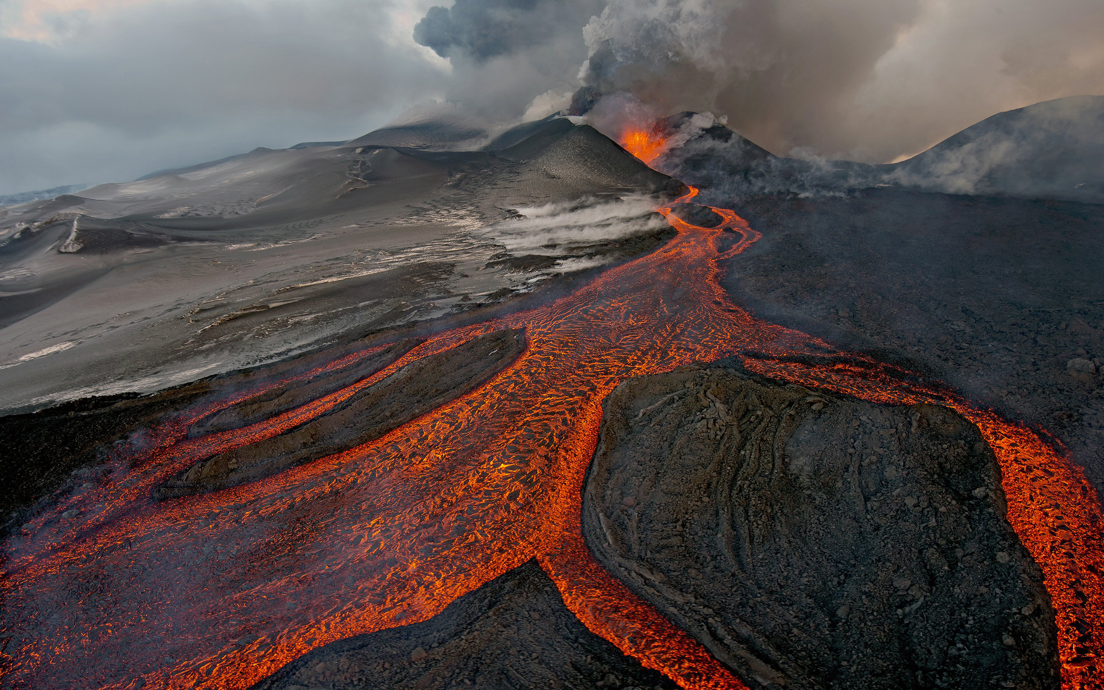 Plosky Tolbachik Volcano Of Kamchatka Russia Ultra Hd Wallpapers For