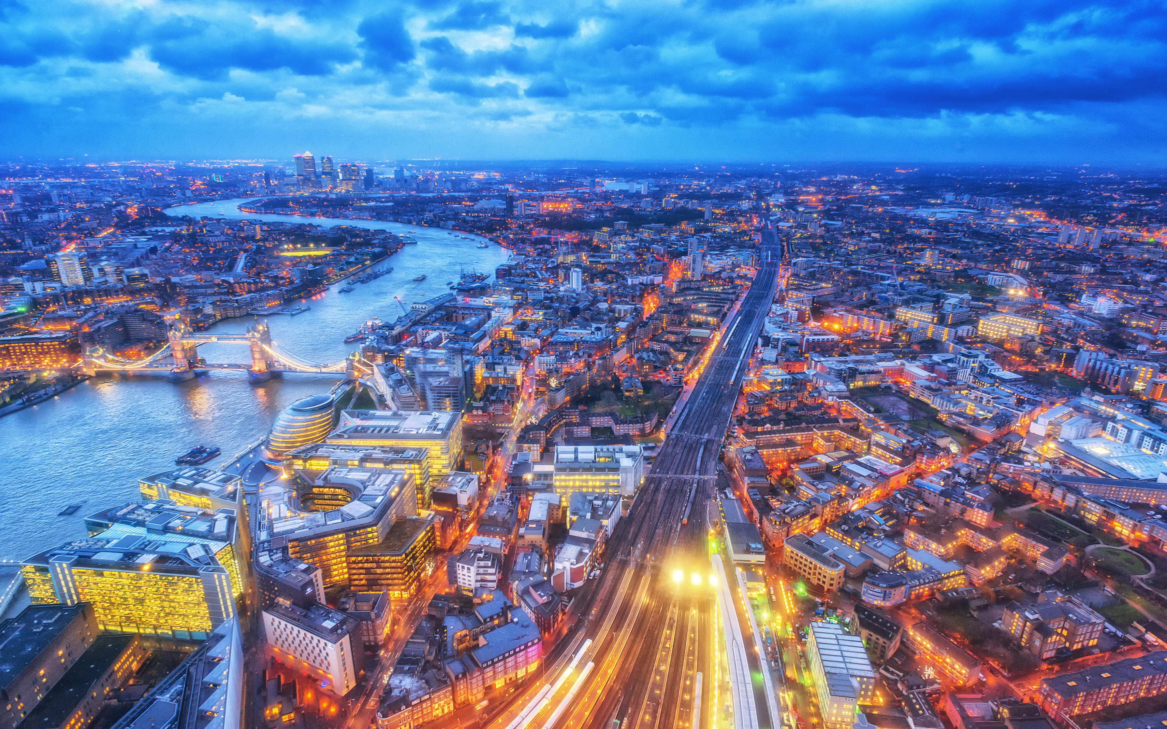 The City Of London And Blue Hour Air View 4k Ultra Hd Wallpaper For Desktop  Laptop Tablet Mobile Phones And Tv 3840x2400 : 